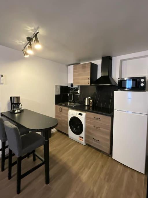 Ks Paris Studio Appart Near Station Gare Du Nord And Gare De L Est Exterior photo